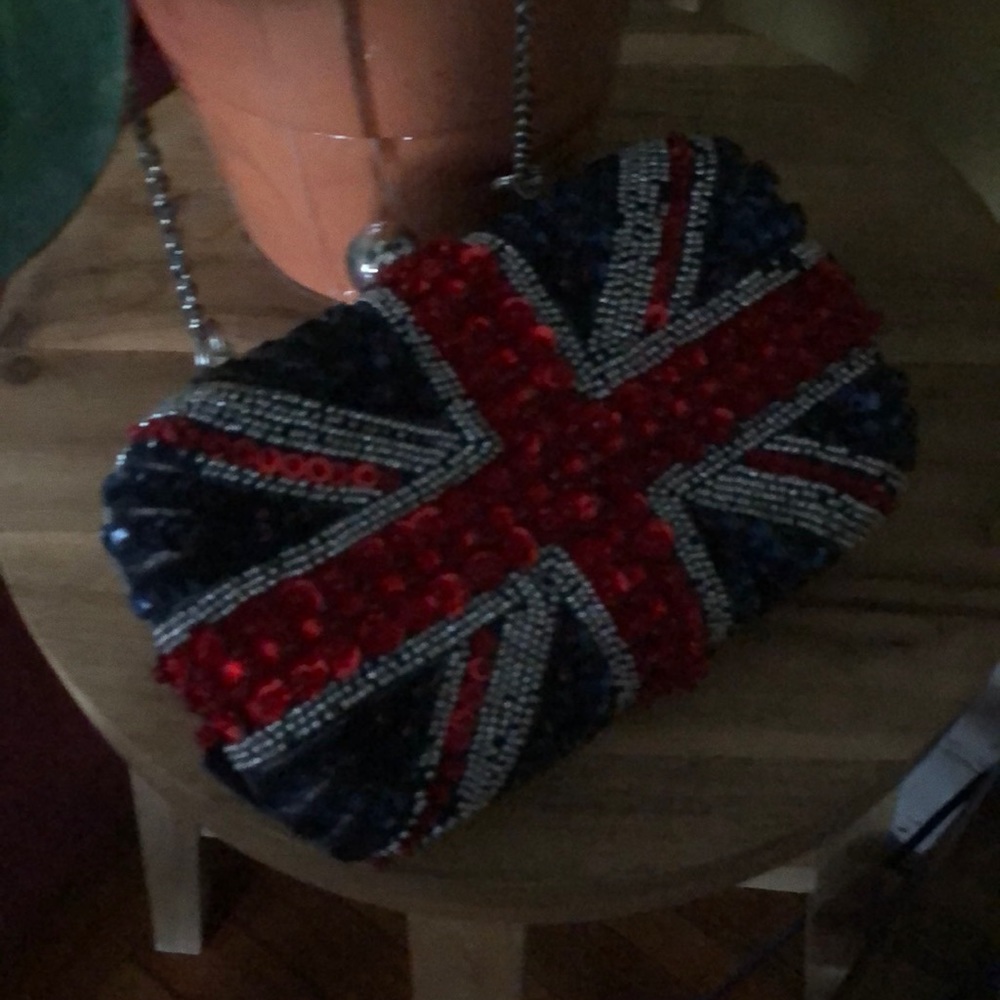 Union Jack clutch with silver chain